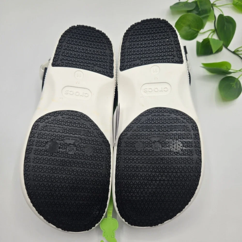 Crocs Classic Work Clog Mens White Slip Resistant Adjustable Strap M11